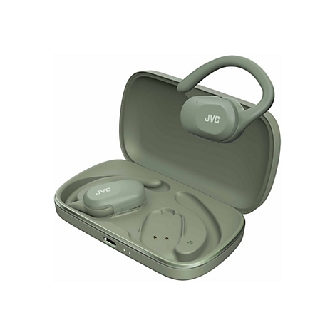 Olivenfarbene JVC In-Ear-Kopfhörer mit Ohrbügeln in einer passenden, leicht geöffneten Ladeschale.