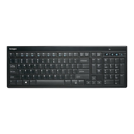 Schwarze Kensington-Tastatur auf weißem Hintergrund. Die Tasten sind beschriftet, mit Funktions- und Nummernblock.