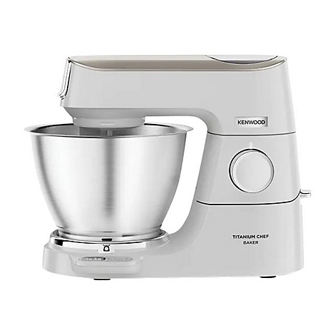 Weiße Kenwood Titanium Chef Baker Küchenmaschine mit Edelstahlschüssel vor weißem Hintergrund.