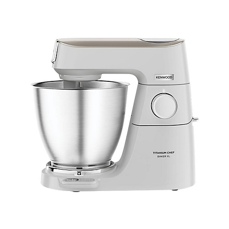 Weiße Kenwood Titanium Chef Baker XL Küchenmaschine mit Edelstahlschüssel vor weißem Hintergrund.