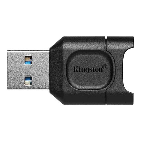 Un adaptateur USB noir avec le logo Kingston. Il possède un connecteur USB-A et un lecteur de carte.