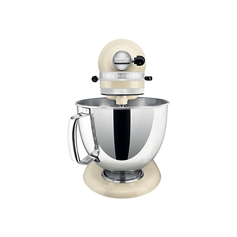 Beige KitchenAid Küchenmaschine vor weißem Hintergrund mit großer Edelstahl-Rührschüssel.