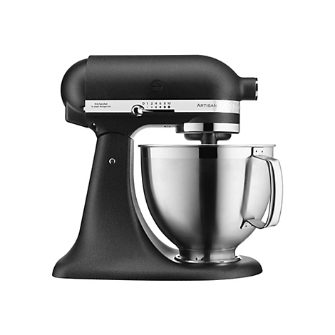 Schwarze KitchenAid Artisan Küchenmaschine mit Edelstahlschüssel vor weißem Hintergrund.