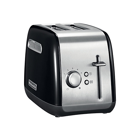 Schwarzer KitchenAid 2-Schlitz-Toaster mit silberner Frontblende und Drehregler vor weißem Hintergrund.