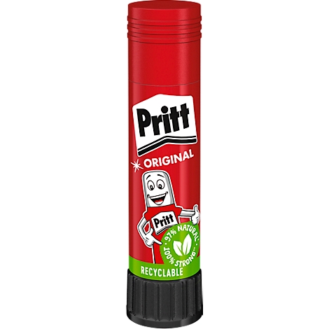Ein roter Pritt-Klebestift mit Schriftzug. Auf dem Etikett sind ein lächelndes Maskottchen, die Aufschrift "Pritt Original" und weitere Informationen zu sehen.
