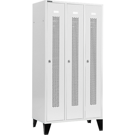 Dreifacher weißer Stahlschrank, schwarzfüßig und gelocht.