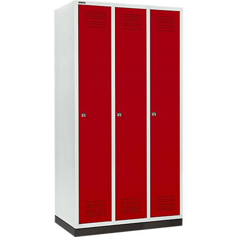 Roter Schrank mit drei Türen, metallisch, mit Lüftungsschlitzen und silbernen Türgriffen, vor weißem Hintergrund.