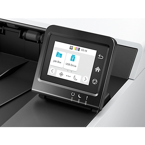 Close-up van een printerdisplay met Job Box en USB Drive opties. Zwart frame, iconen en tekst.