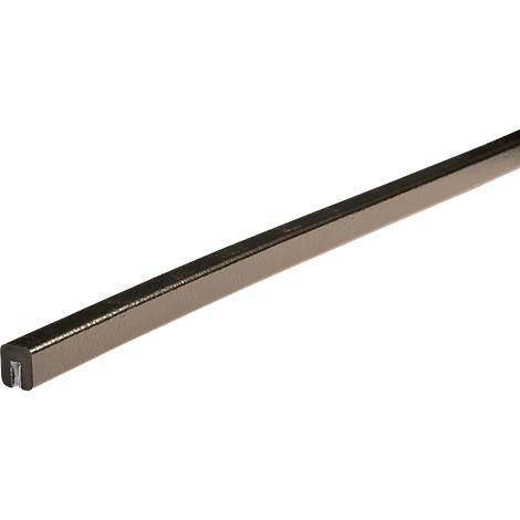 Schmaler, länglicher Metallstab, leicht schräg gehalten.