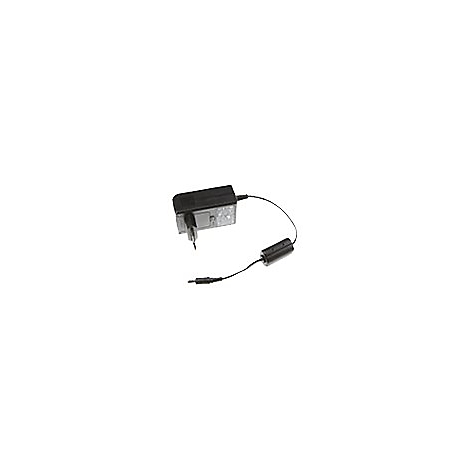 Schwarzes Steckernetzteil mit Kabel und Entstörfilter vor weißem Hintergrund.