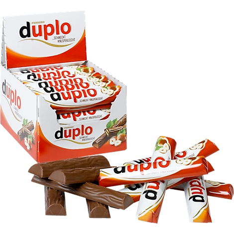 Duplo chocoladerepen, sommige in een doos, andere ernaast. Verpakking met logo en opschrift.