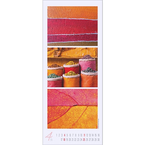 Calendrier mensuel avec des images colorées. Haut : texture, milieu : sacs d'épices, bas : structure des feuilles. Bas : calendrier d'avril.