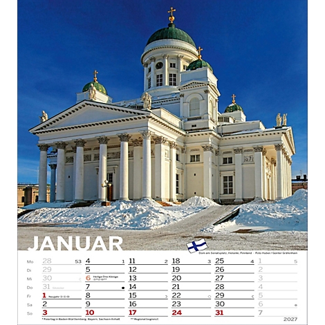 Cathédrale blanche et lumineuse avec des dômes verts et des colonnes sur fond de ciel bleu. Feuille de calendrier avec le mois de janvier.
