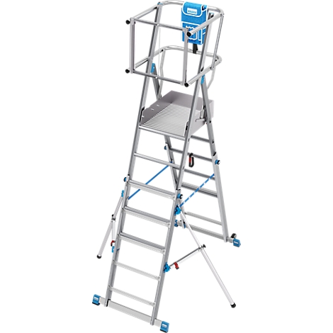 Een arbeider op een ladder naast een grote metalen tank in een fabriek. Gele lijnen markeren de vloer.