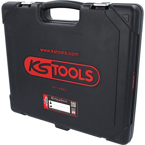 Schwarzer KS TOOLS Werkzeugkoffer aus Kunststoff mit rotem Logo und Tragegriff auf weissem Hintergrund.