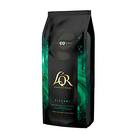 Zwarte koffiezak met gouden L'OR-logo en het woord 'Elegant'. De achtergrond is groen en voorzien van een watermerk.