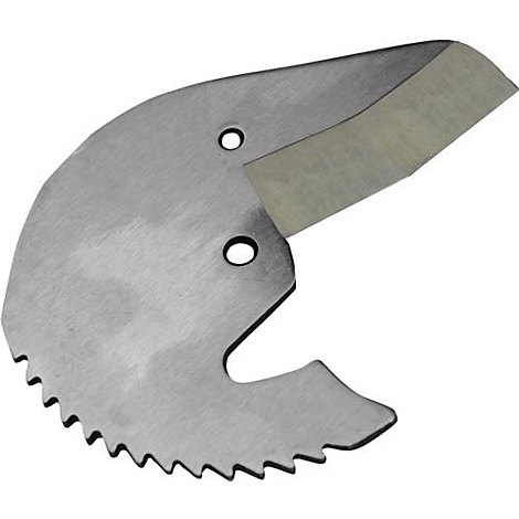 Lame métallique avec bord dentelé et tranchant. Deux trous et une forme incurvée.