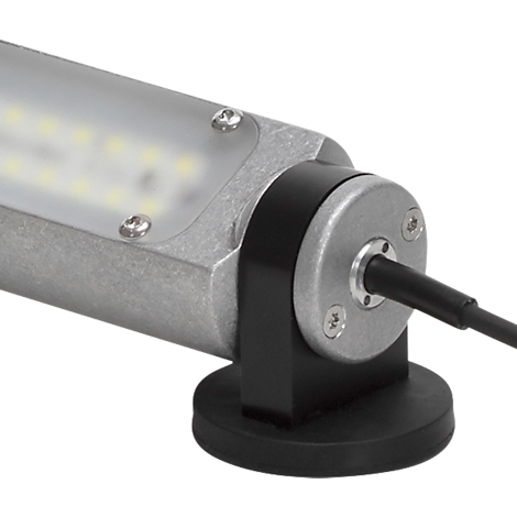 Gros plan d'une lampe LED : boîtier en métal, support et câble noirs, LED visibles à l'intérieur.