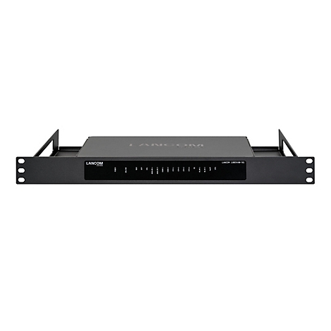 Commutateur réseau noir dans un rack avec logo LANCOM. Affichage des voyants LED.