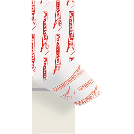 Gros plan sur une bande adhésive blanche avec lettrage rouge et logo "Powerstrips"; une partie est décollée.