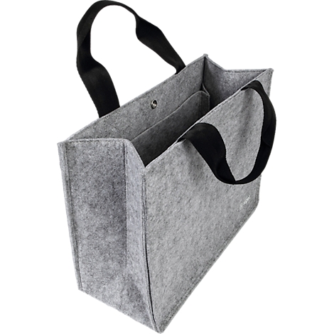 Grijze vilten tas met zwarte handvatten. Binnenvakken zijn zichtbaar. De magnetische sluiting is gesloten.