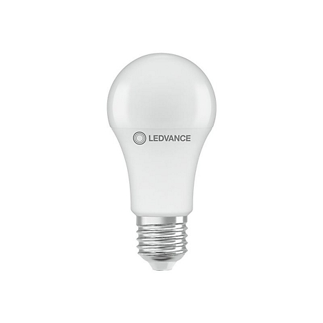 Weiße LED-Lampe in klassischer Birnenform mit E27-Sockel und LEDVANCE-Logo.