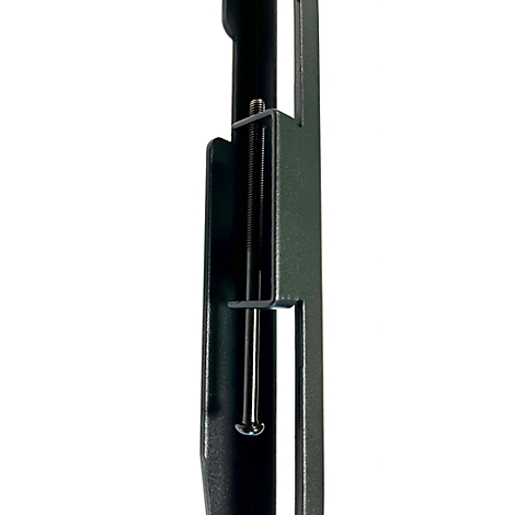 Detailaufnahme einer Halterung: dunkles Metallgestell mit Schraube und Gewinde.