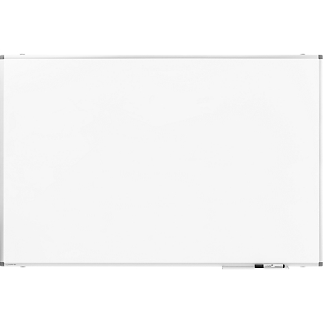 Rechteckige, weiße Magnettafel mit silbernem Rahmen und Stifthalter.