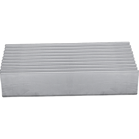 Graue, geriffelte Metallplatte mit rechtwinkliger Grundform.