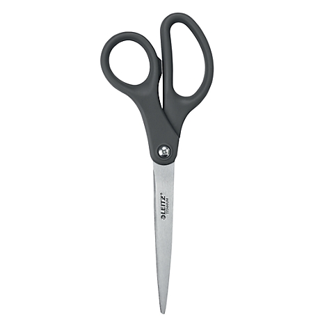 Ciseaux gris, ouverts, avec lettrage Leitz. Sur fond blanc.
