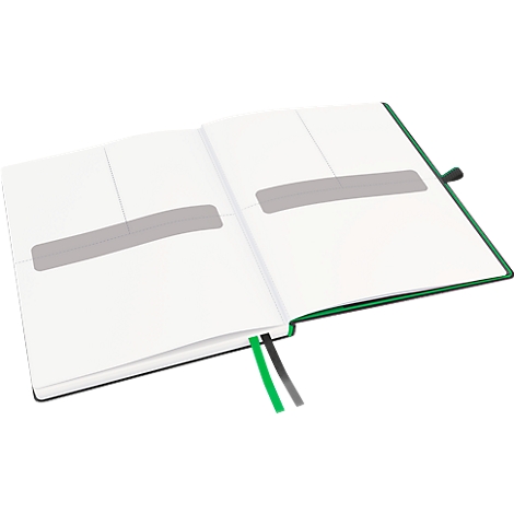 Offenes Notizbuch mit weißen Seiten, grauen Markierungen und grünem Einband. Schwarzes Gummiband zum Verschließen, zwei farbige Lesezeichen.