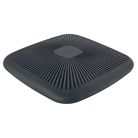 Appareil carré gris foncé avec une surface rainurée et un carré central en retrait avec lettrage.