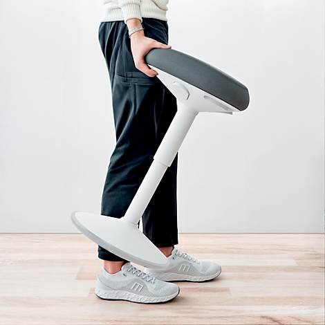 Grey camera outline on white background.