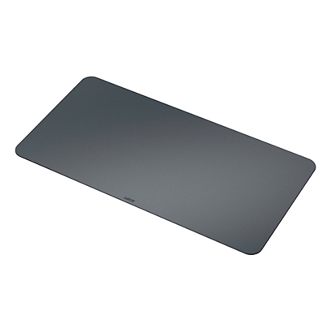 Tapis de bureau rectangulaire gris foncé avec coins arrondis. Petites lettres dans le coin.