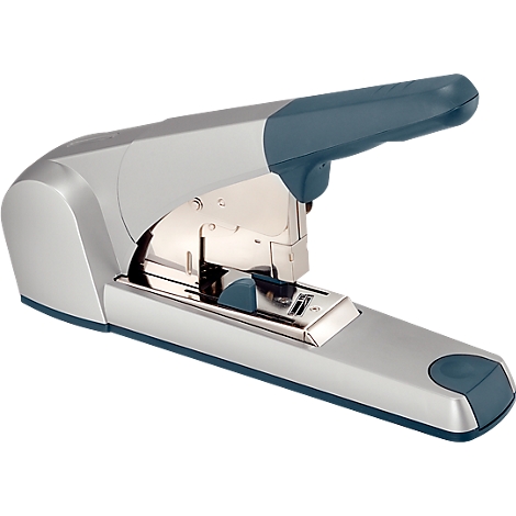 Zilveren nietmachine met blauwe handgreep. Getoond in een close-up.