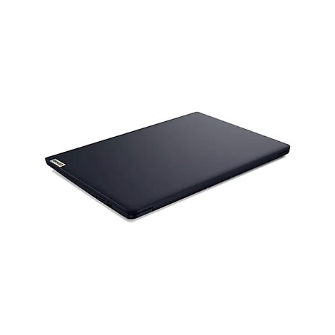 Ein geschlossenes, dunkelblaues Lenovo-Notebook liegt diagonal auf weißem Hintergrund. Auf der Ecke ist ein Logo zu sehen.