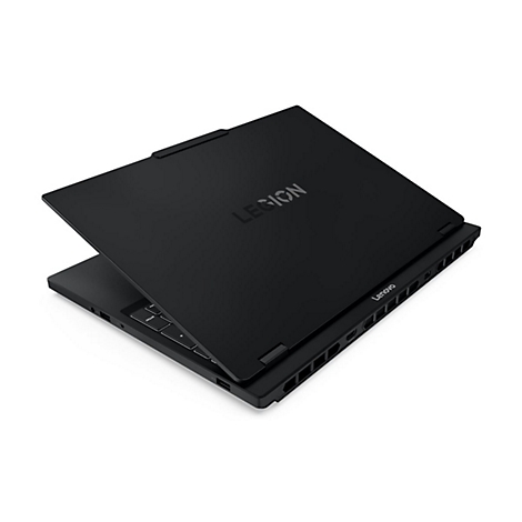 Schwarzes Lenovo Legion Laptop von oben, das Display halb geöffnet. Auf dem Deckel steht "LEGION".