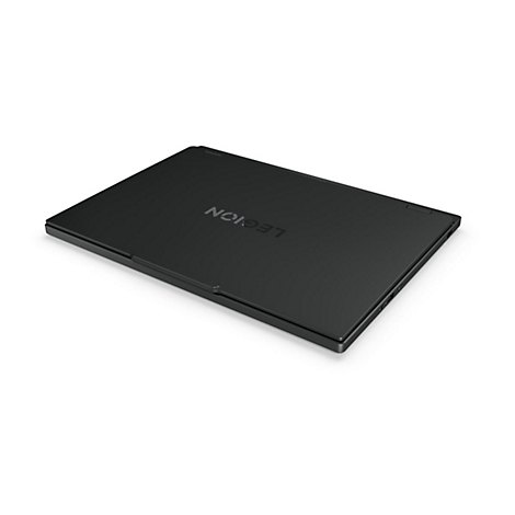 Schwarzes Laptop mit Legion-Logo auf weißem Hintergrund.