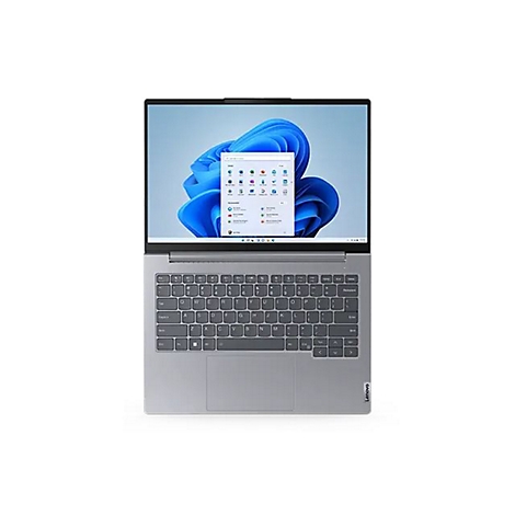 Grauer Laptop mit offenem Display und Windows-Oberfläche, Tastatur, Mauspad und Lenovo-Logo.