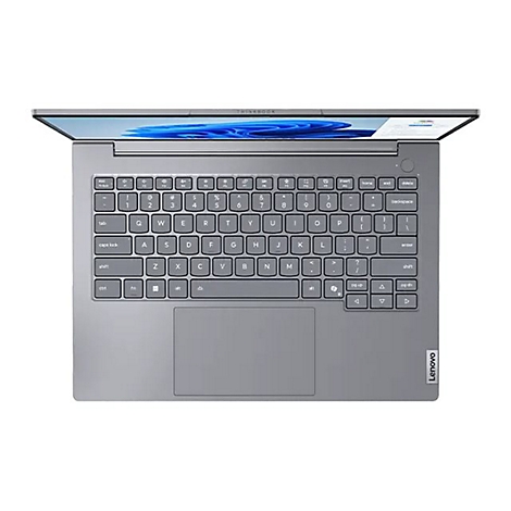 Draufsicht auf ein graues Lenovo ThinkBook-Notebook, Tastatur und Touchpad sind deutlich zu sehen.