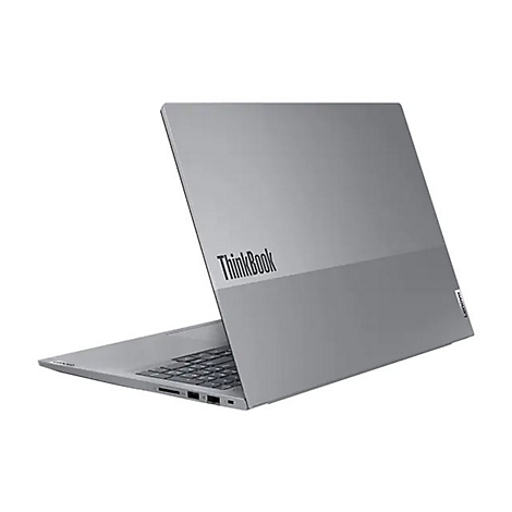 Grauer Lenovo ThinkBook Laptop, leicht geöffnet. Auf der Rückseite steht ThinkBook, rechts unten Lenovo.