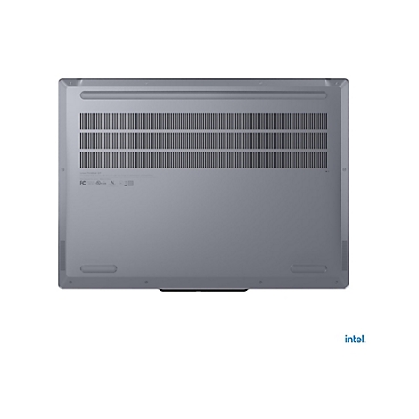 Grauer Laptop von unten gesehen, mit Lüftungsschlitzen und technischen Details.