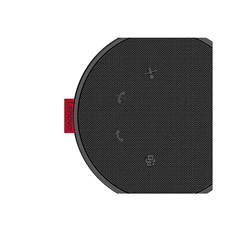 Gros plan sur un haut-parleur de conférence noir et rond avec un logo Lenovo rouge.