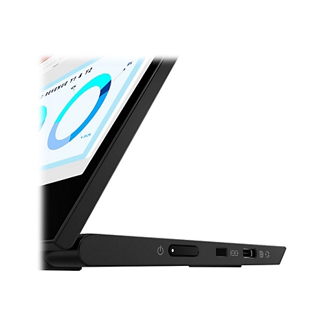 Gros plan sur un ordinateur portable noir avec un écran ouvert affichant des graphiques. L'alimentation, l'USB et d'autres ports se trouvent sur le côté.