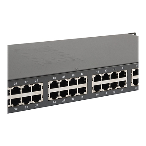 Grauer Netzwerk-Switch mit zahlreichen AnschlÃ¼ssen und nummerierten Ports.
