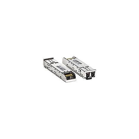 Zwei metallische SFP-Transceiver auf weißem Hintergrund.