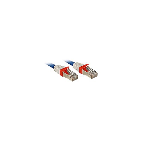 Zwei blaue Ethernet-Kabel mit Metallsteckern, die an den Enden rot gefärbt sind.