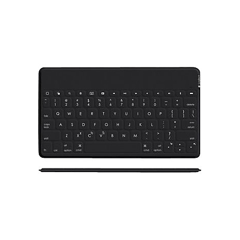 Schwarze Tablet-Tastatur mit weiÃŸen Buchstaben und Zeichen vor weiÃŸem Hintergrund. Auf der Unterseite ist ein Stift zu sehen.
