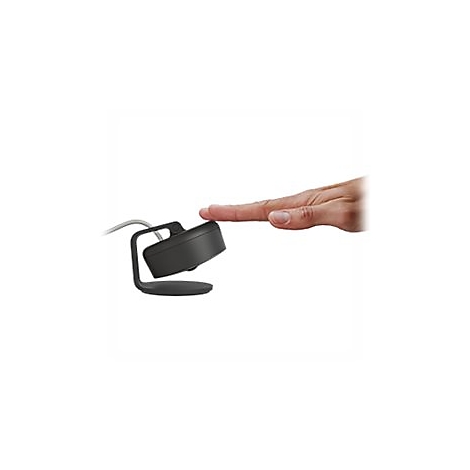 Ein GerÃ¤t mit einem Finger, der es berÃ¼hrt, vor weiÃŸem Hintergrund. Ein graues GerÃ¤t mit einem FuÃŸ und einem Arm, der eine runde Kamera hÃ¤lt.