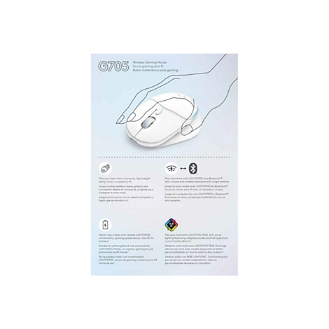 Eine weiße Gaming-Maus, die in einer Hand gehalten wird, vor einem hellen Hintergrund. Auf dem Bild sind auch Produktinformationen und Logos abgebildet.